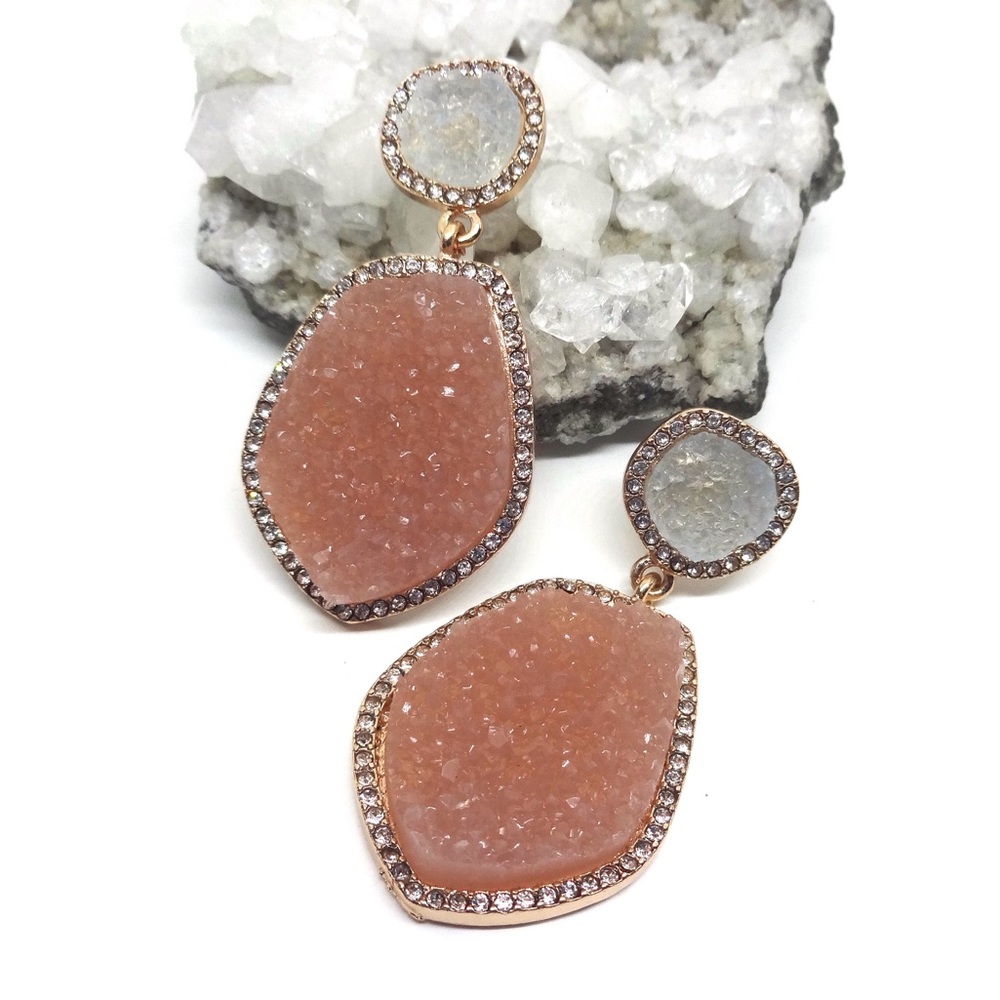 NEW 🌸💎 Pink Druzy rhinestone Drop Earrings - Picture 2 of 3